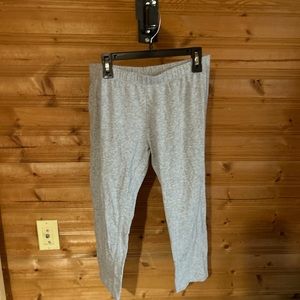 grey capris